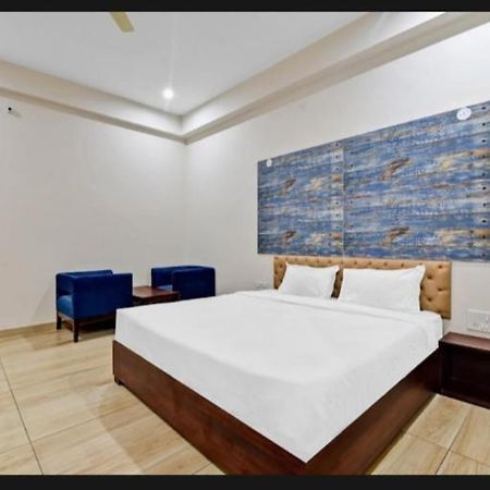 Hotel Amrapali Inn Jaipur Bagian luar foto